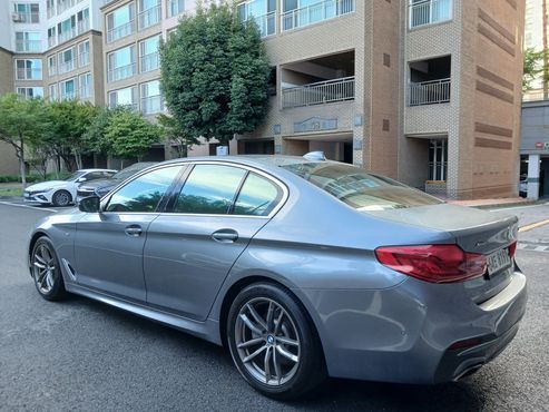 BMW 5-Series 520d xDrive M Sport Package Plus — пробег 194 050 км — фото 3 из 5