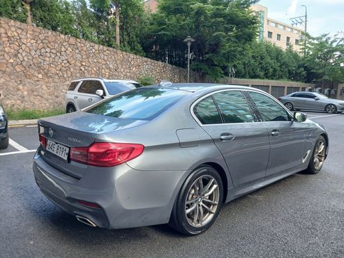 BMW 5-Series 520d xDrive M Sport Package Plus — пробег 194 050 км — фото 4 из 5