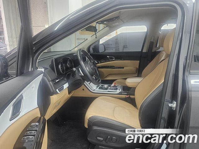 Kia Carnival Gasoline 7-Seater Noblesse — пробег 33 182 км — фото 4 из 5