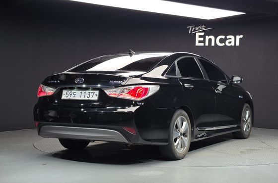 Hyundai Sonata 2.0 Premier — пробег 170 873 км — фото 2 из 5