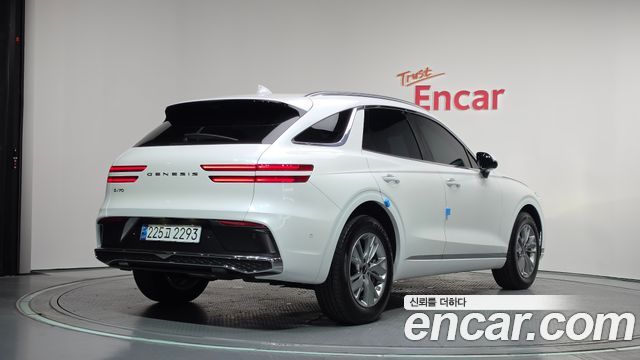 Genesis GV70 из Кореи Encar