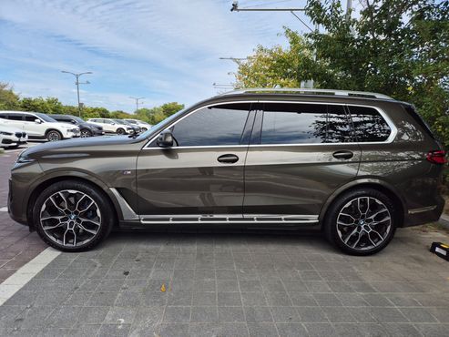 BMW X7 xDrive 40i M Sport 6STR — пробег 10 240 км — фото 5 из 5