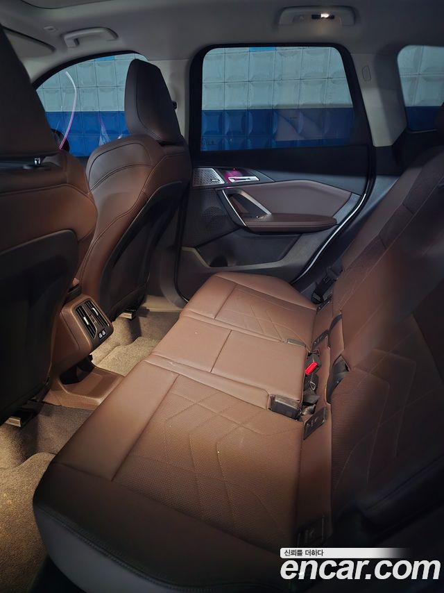 BMW X1 sDrive 18d xLine — пробег 14 000 км — фото 4 из 5