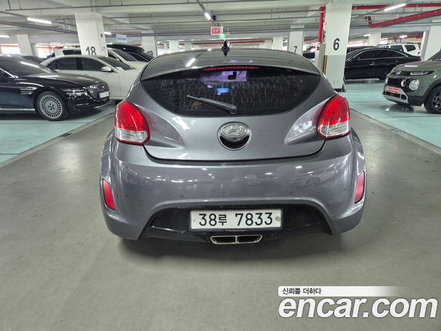 Hyundai Veloster DCT Pack — пробег 60 000 км — фото 4 из 5