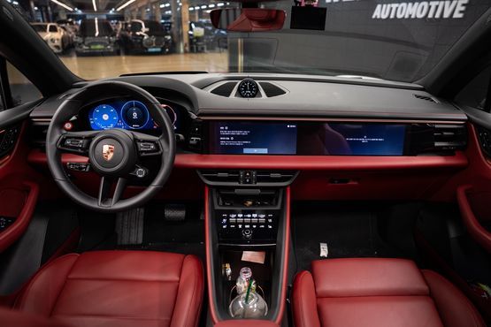 Porsche Macan Base 4 — пробег 5 700 км — фото 5 из 5