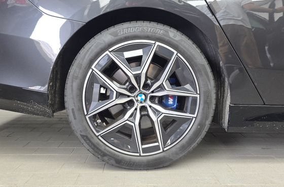 BMW 5-Series 520i M Sport — пробег 28 728 км — фото 5 из 5