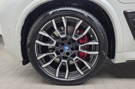 BMW X5 xDrive 50e M Sport — пробег 17 498 км — фото 5 из 5