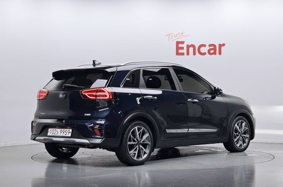 Kia Niro 1.6 HEV Noblesse Special — пробег 79 462 км — фото 2 из 5