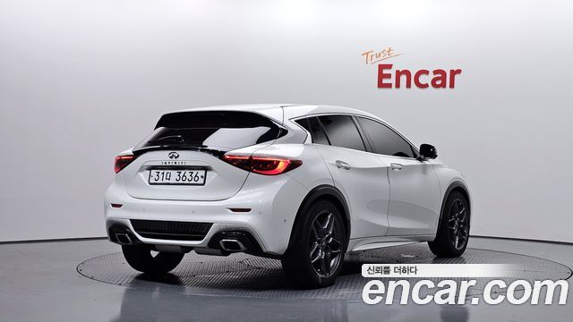 Infiniti Q30 2.0 Sport Proassist — пробег 93 098 км — фото 2 из 5