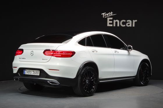 Mercedes-Benz GLC-Class GLC220 d 4MATIC Premium Coupe — пробег 88 605 км — фото 2 из 5