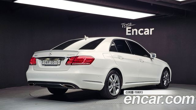 Mercedes-Benz E-Class из Кореи Encar