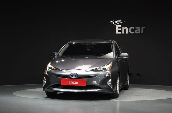 Toyota Prius 1.8 E — пробег 115 200 км — фото 3 из 5
