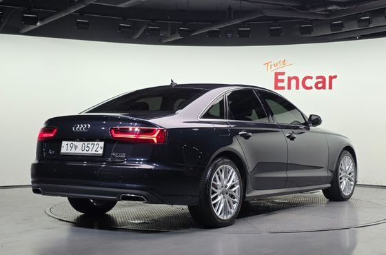 Audi A6 40 TDI Quattro Premium C7 — пробег 137 806 км — фото 2 из 5