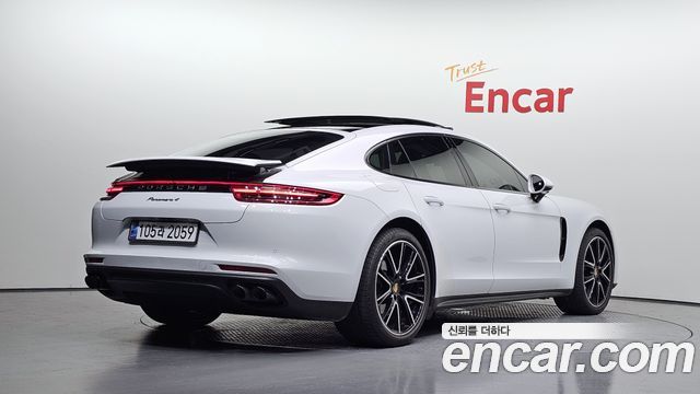 Porsche Panamera 3.0 AWD — пробег 109 437 км — фото 2 из 5