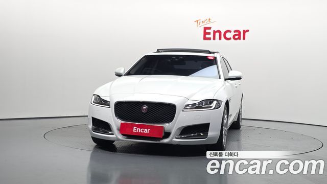 Jaguar XF 25t Portfolio — пробег 80 190 км — фото 3 из 5