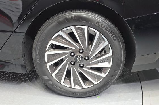 Hyundai Sonata Exclusive — пробег 42 776 км — фото 5 из 5