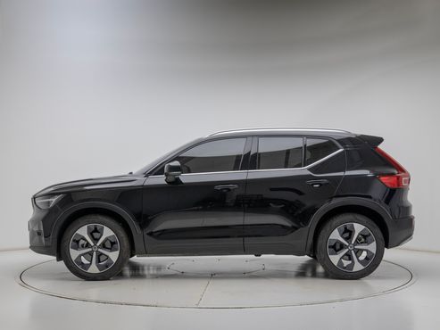 Volvo XC40 B4 Ultra Bright — пробег 7 154 км — фото 4 из 5