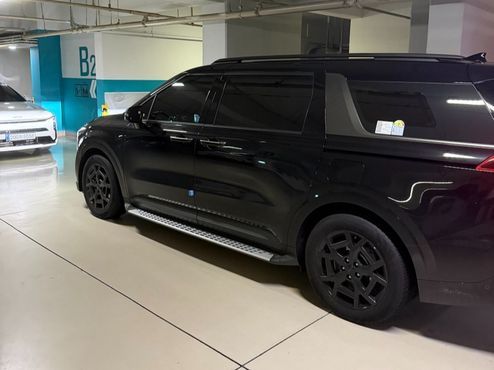 Kia Carnival HEV 7-Seater X Line — пробег 2 700 км — фото 5 из 5