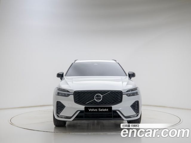 Volvo XC60 B5 Ultra Bright Air Sus — пробег 8 493 км — фото 3 из 5