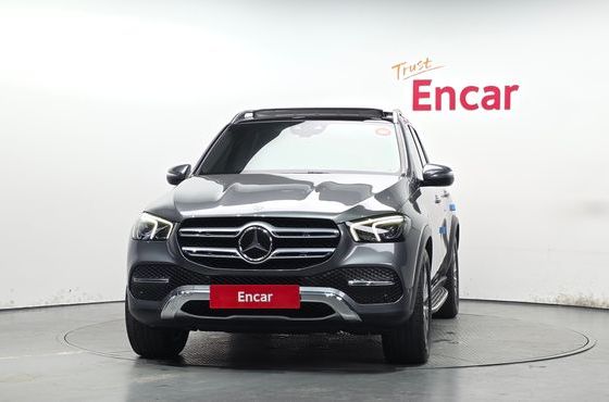 Mercedes-Benz GLE-Class GLE300d 4MATIC — пробег 126 559 км — фото 3 из 5