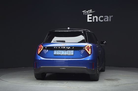 Mini Cooper SE Favoured — пробег 7 401 км — фото 4 из 5