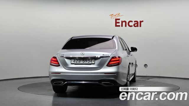 Mercedes-Benz E-Class из Кореи Encar