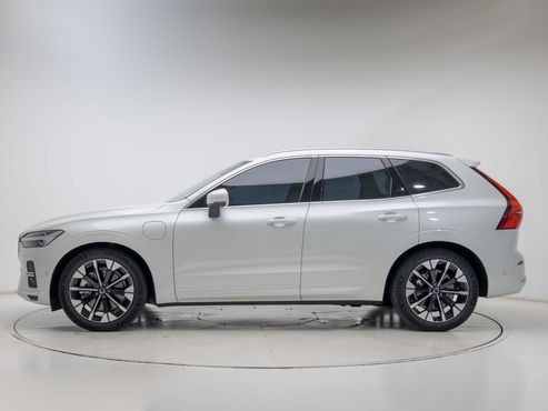 Volvo XC60 T8 Ultra Bright — пробег 4 902 км — фото 5 из 5
