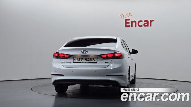 Hyundai AVANTE из Кореи Encar