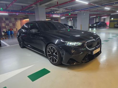 BMW M5 M5 Sedan — пробег 4 000 км — фото 2 из 5