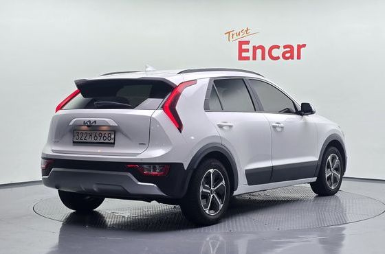Kia Niro Trendy — пробег 135 877 км — фото 2 из 5