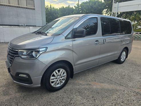 Hyundai Starex Van 5-Seater Modern — пробег 153 667 км — фото 1 из 5