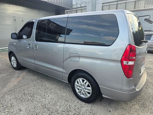 Hyundai Starex Van 5-Seater Modern — пробег 153 667 км — фото 4 из 5
