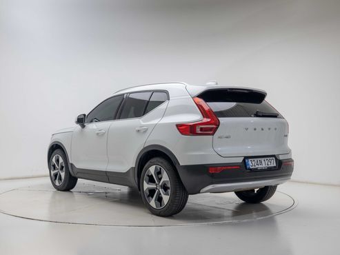 Volvo XC40 B4 Ultra Bright — пробег 14 224 км — фото 4 из 5
