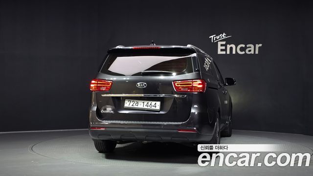 Kia Carnival из Кореи Encar