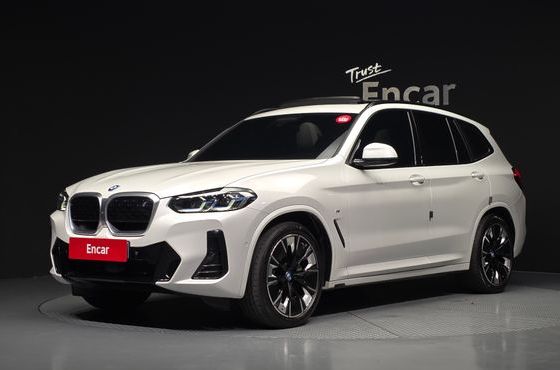 BMW iX3 M Sports — пробег 40 311 км — фото 1 из 5
