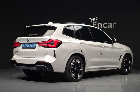 BMW iX3 M Sports — пробег 40 311 км — фото 2 из 5