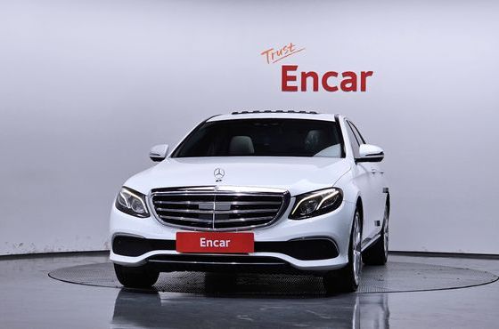 Mercedes-Benz E-Class E300 4MATIC Exclusive — пробег 94 596 км — фото 3 из 5