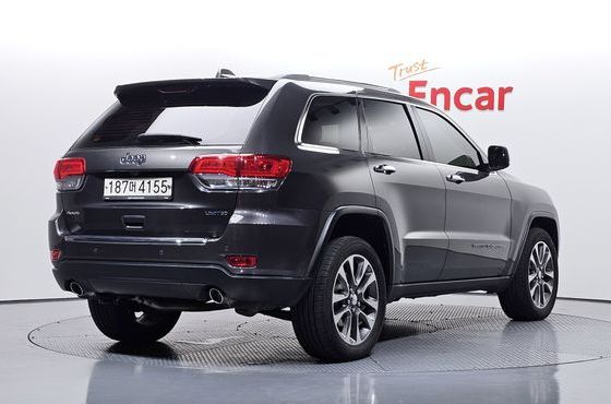 Jeep Cherokee 3.6 Limited WK2 — пробег 92 344 км — фото 2 из 5