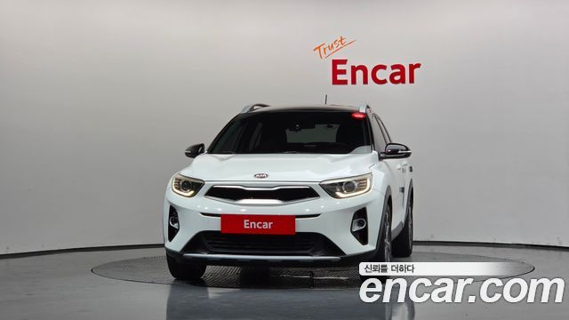 Kia Stonic 1.4 Prestige — пробег 111 837 км — фото 3 из 5