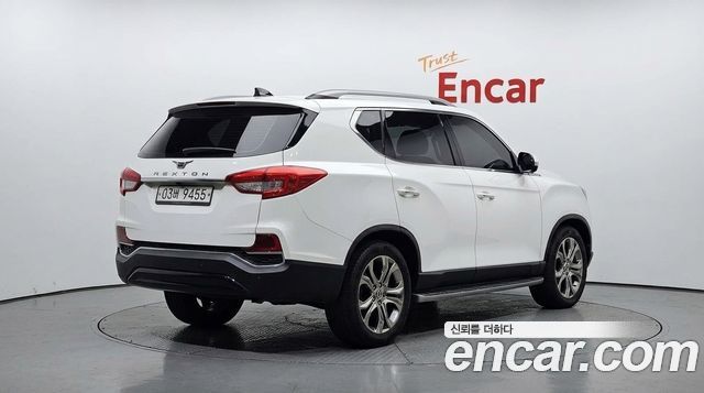 Ssangyong Rexton из Кореи Encar