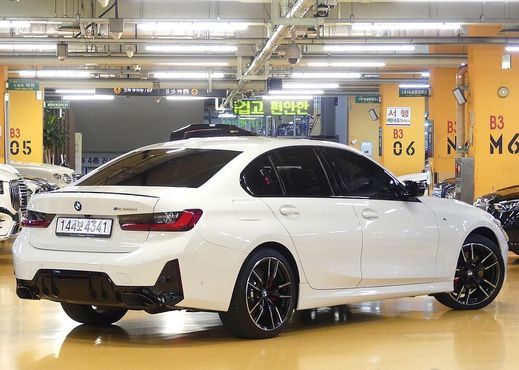 BMW 3-Series M340i Pro — пробег 7 500 км — фото 2 из 5