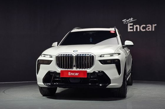 BMW X7 xDrive 40i M Sport 6STR — пробег 13 817 км — фото 3 из 5