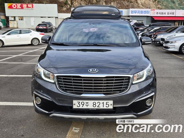 Kia Carnival 9-seater Luxury — пробег 194 611 км — фото 2 из 5