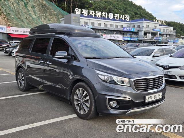 Kia Carnival 9-seater Luxury — пробег 194 611 км — фото 3 из 5