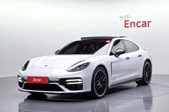 Porsche Panamera 4.0 GTS — пробег 39 227 км — фото 1 из 5