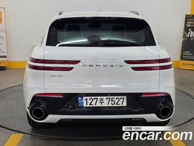 Genesis GV70 из Кореи Encar