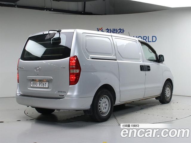 Hyundai Starex 3-Seater VAN CVX Value — пробег 234 544 км — фото 2 из 5