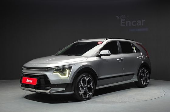 Kia Niro Signature — пробег 16 638 км — фото 1 из 5