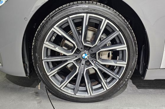 BMW 7-Series 730d xDrive M Sport — пробег 11 541 км — фото 5 из 5
