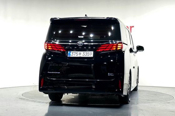 Toyota Alphard 2.5 HEV Executive AWD — пробег 18 797 км — фото 4 из 5